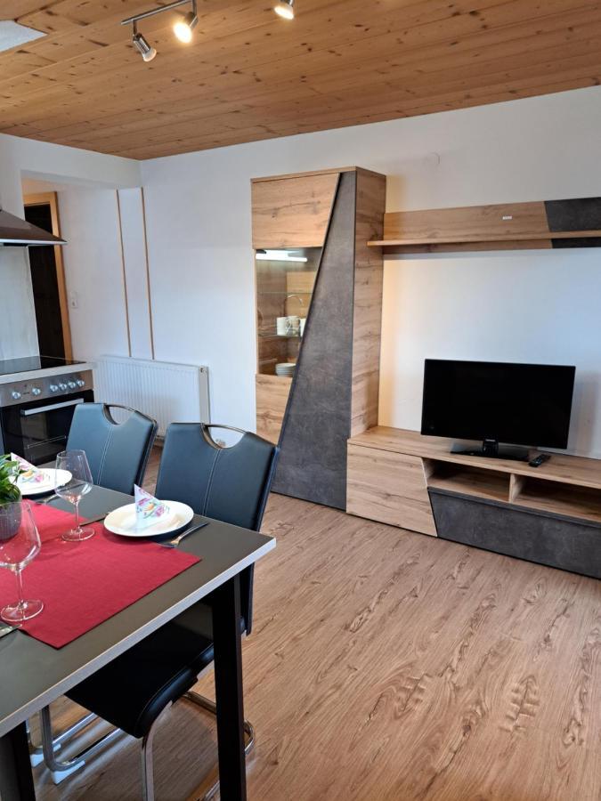 Aparthotel Haus Regina à Strobl Extérieur photo